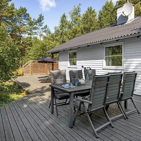 3 Bedroom Cozy Home In Nexo Екстер'єр фото